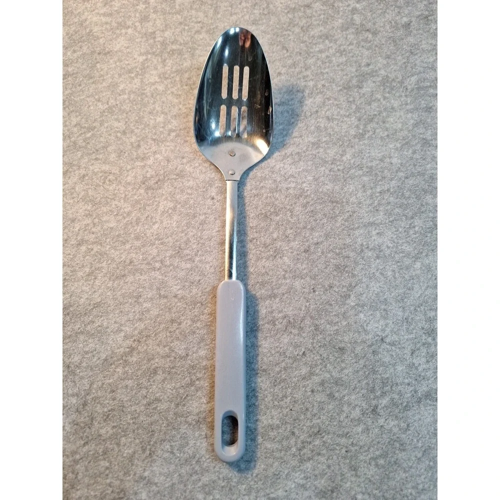 VINTAGE ROYAL HOUSEHOLD 11 1/2